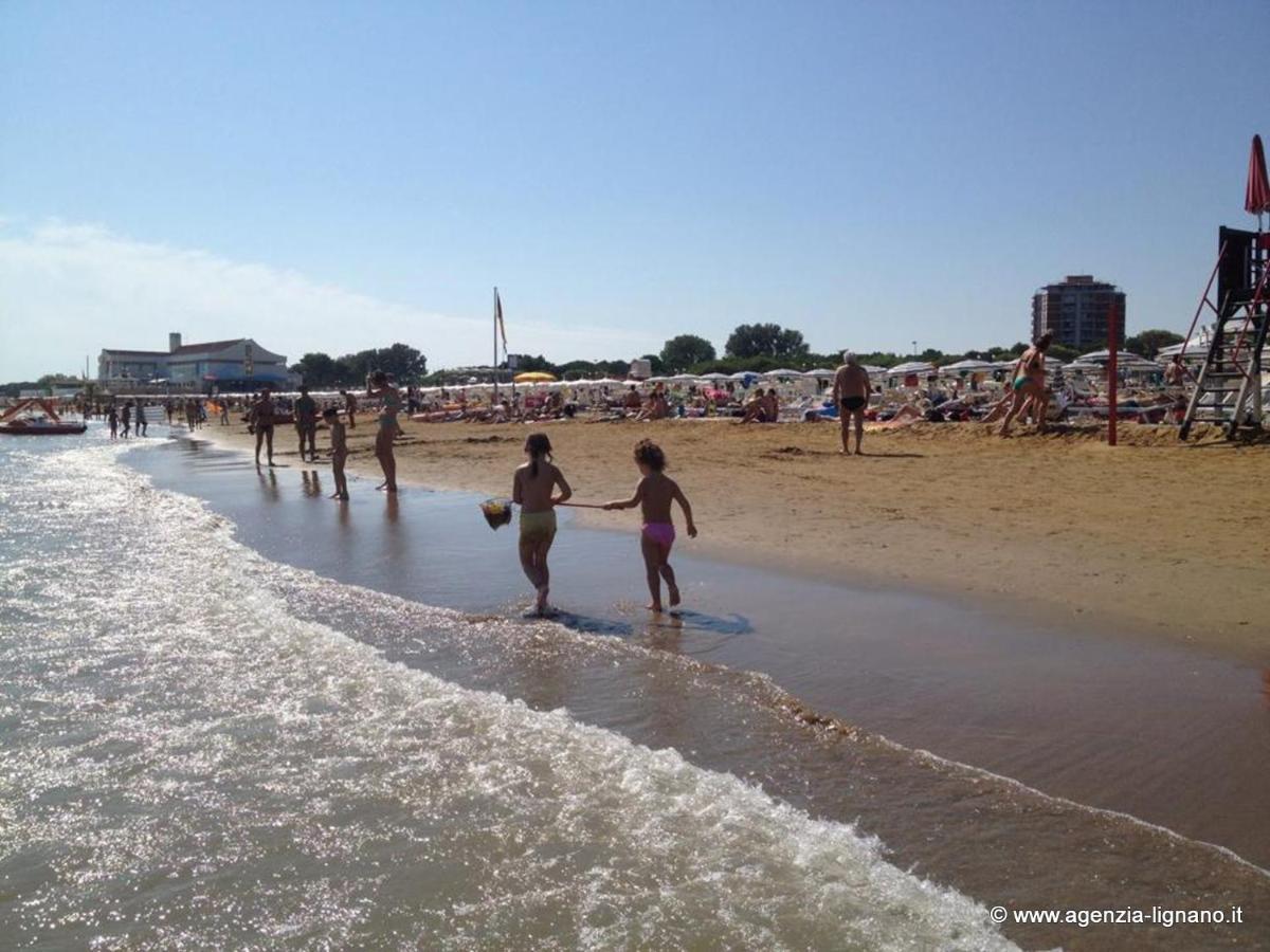 Ferienwohnung Lignano Sabbiadoro With Pool Exterior foto